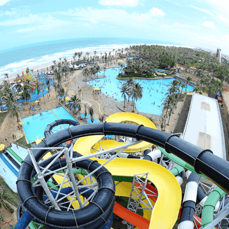 Vista aérea das piscinas no Beach Park