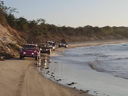 Buggys na praia de Fortim
