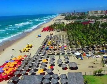 Barracas-na-Praia-do-Futuro