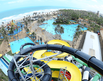 Vista aérea das piscinas no Beach Park